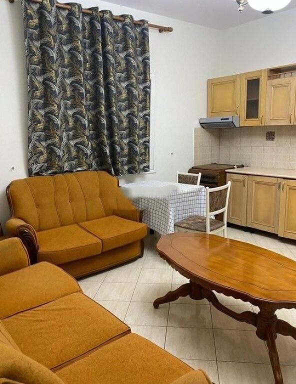 Jepet me qira apartament 1+1 – Rruga Jordan Misja, Tiranë