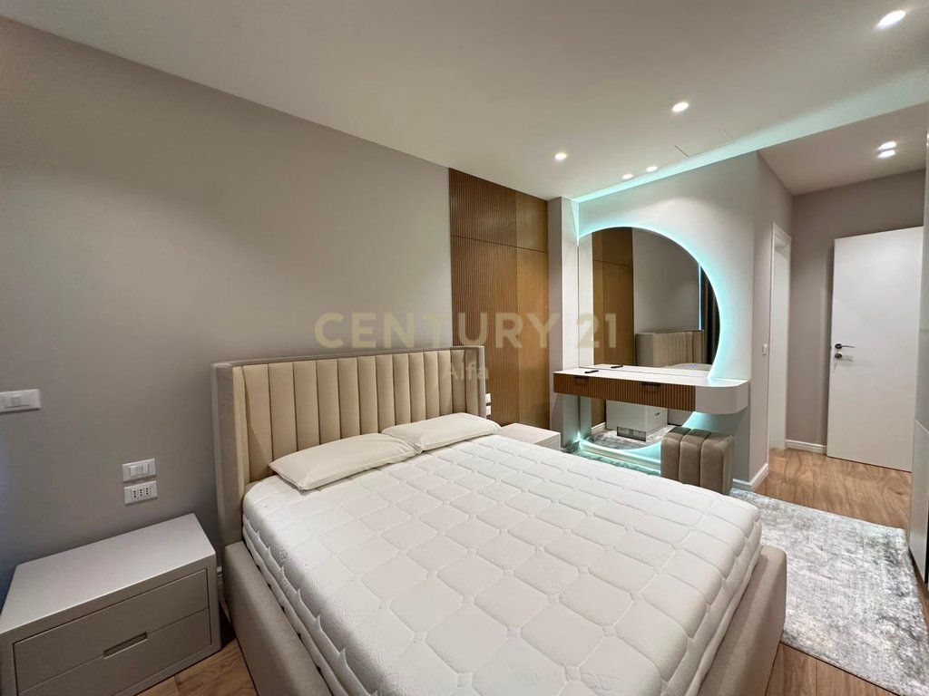 Apartment 2+1+Parking Spot for Rent near the Tirana Lake!