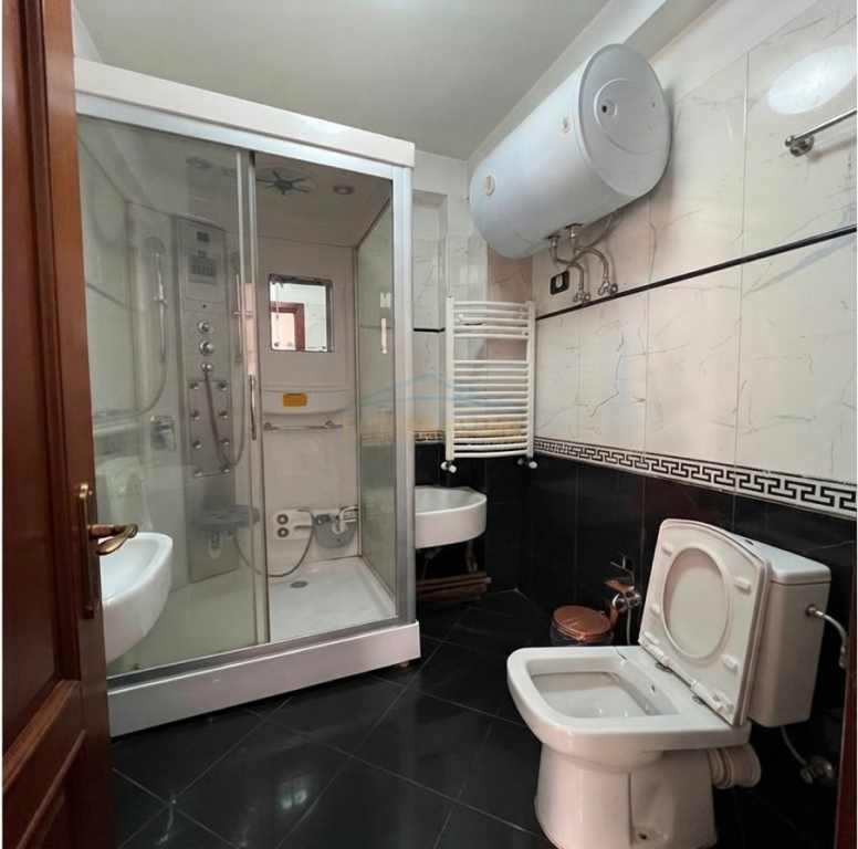 For sale, Apartment 2+1+Garage, 21 December, Tirana