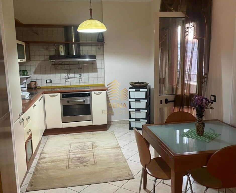 Affitto, Appartamento 2+1+balcone, Stazione dei Treni, 75.000 Lek/mese