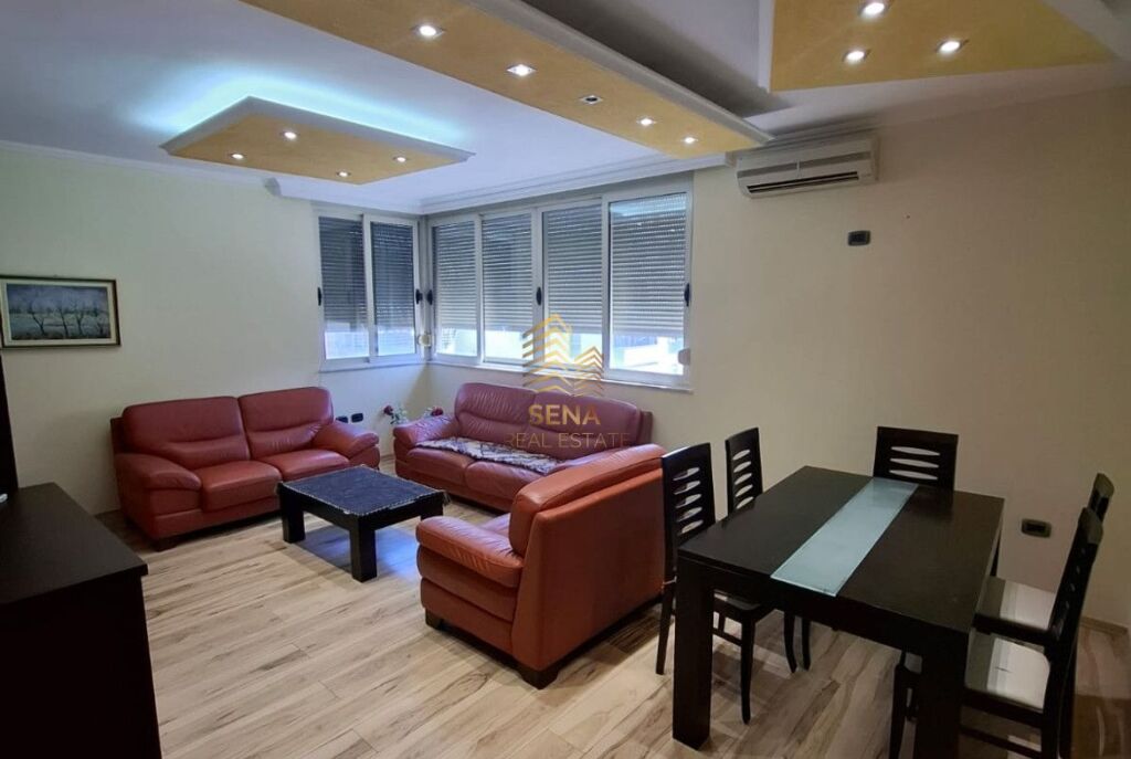 Rent, Apartment 2+1+A, Commune of Paris, 85,000 Leke/Month