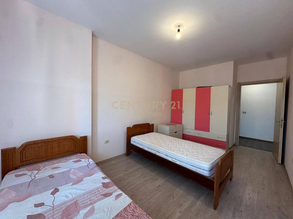 JEPET ME QIRA APARTAMENT 2+1, YZBERISHT 480 € /Muaj