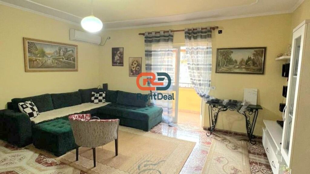 Tek Rruga Bardhyl, Shitet Apartament 2+1, Ideal Per Banim Dhe Investim !!!