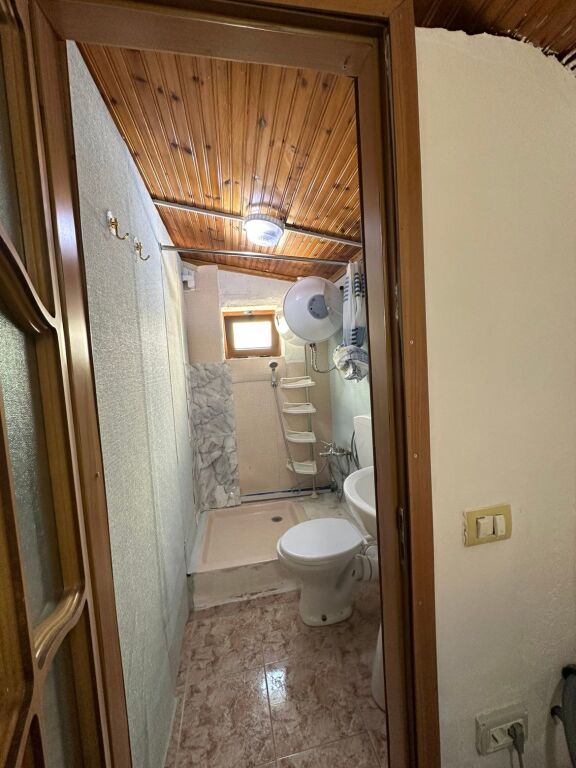 Apartament 1+1 me qira – Komuna e Parisit - Qiraja: 48.000 leke / muaj !