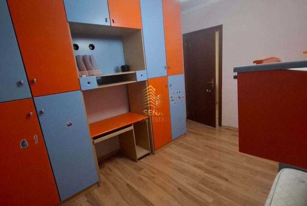Rent, Apartment 2+1+A, Commune of Paris, 85,000 Leke/Month