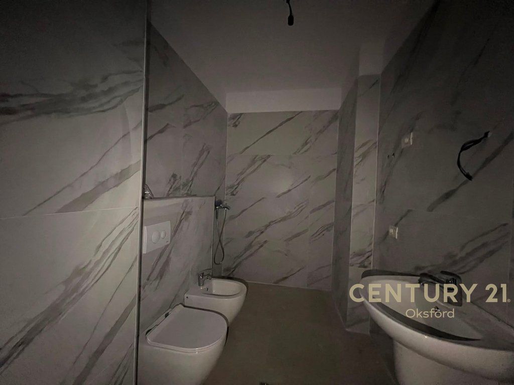 YZBERISHT, APARTAMENT 1+1 PER SHITJE 110,400 €