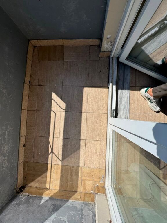 🏡 Appartamento 2+1 in Vendita  📍 Via Muhamet Gjollesha (vicino al Ponte Vasil Shanto)💶 Prezzo: 158.000 €