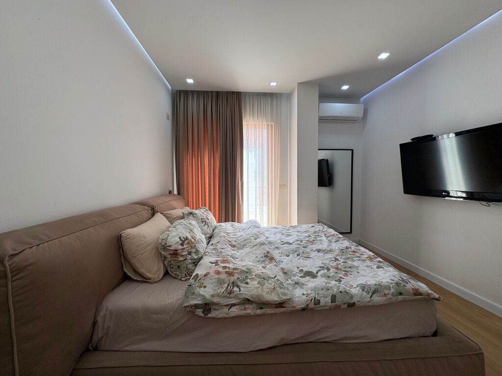✅Shitet 2+1+Garderobe + Verande 📍Bulevardi Migjeni te Nela 6