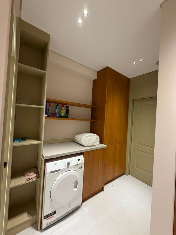 APARTAMENT 1+1 ME QERA – LUNGOMARE, VLORË
