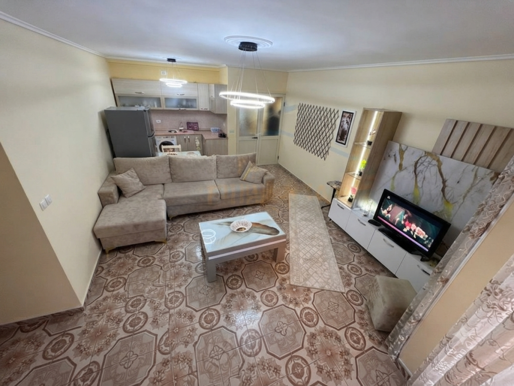 Qera, Apartament 2+1, Rruga Asim Vokshi