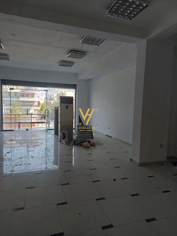LOCALE COMMERCIALE 150 M2 IN AFFITTO A SELITE 150.000 LEKE
