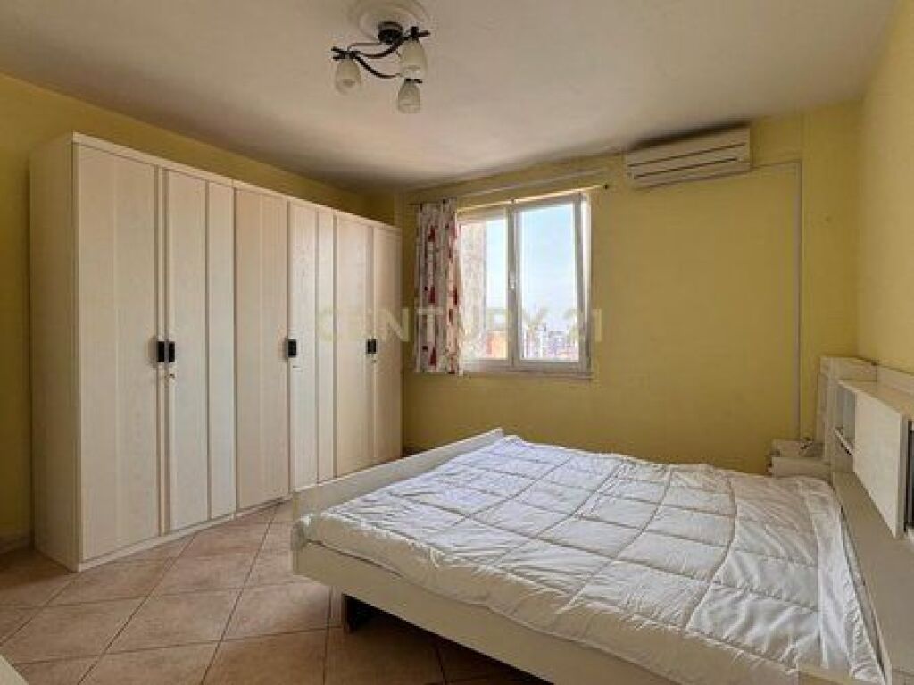Apartment 2+1+2 bathrooms for sale at Hoxha Tahsim!