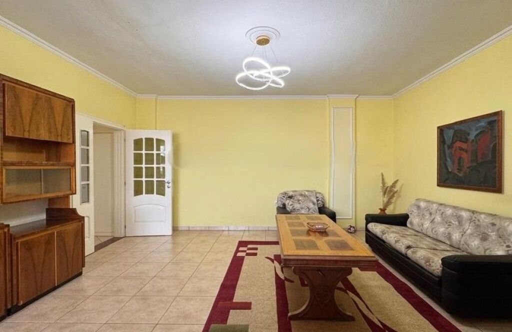 Apartment 2+1+2 bathrooms for sale at Hoxha Tahsim!