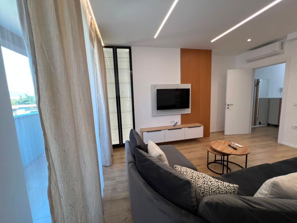 FOR RENT, APARTMENT 2+1 UNITED SCHOOL MLS # 530581008-167