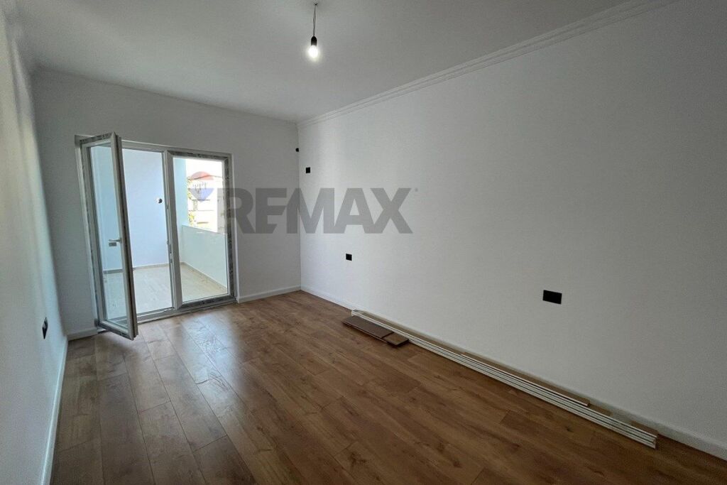 Apartment 1+1 for sale at Vasil Shanto