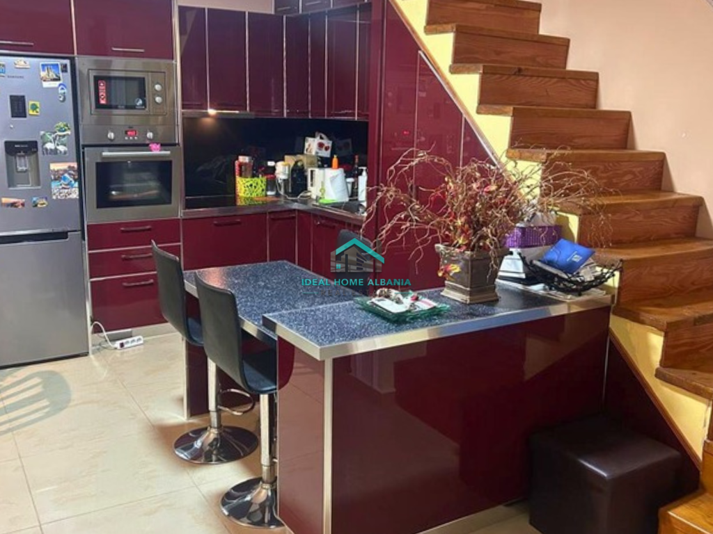 Casa Privata in Affitto – Zona del Comune, Vlorë.
