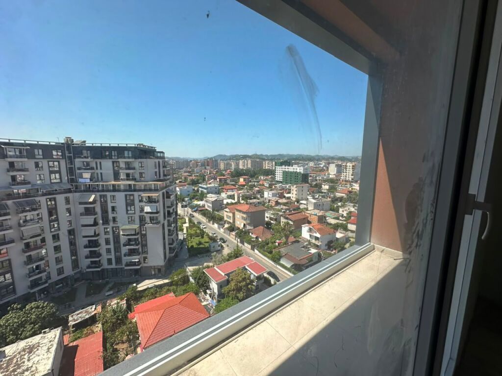 Shitet Apartament 2+1 ,Fusha Aviacionit
