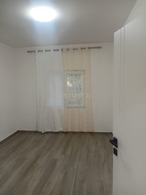 Apartament 2+1 Me Qira në Paskuqan, Tiranë - 450€