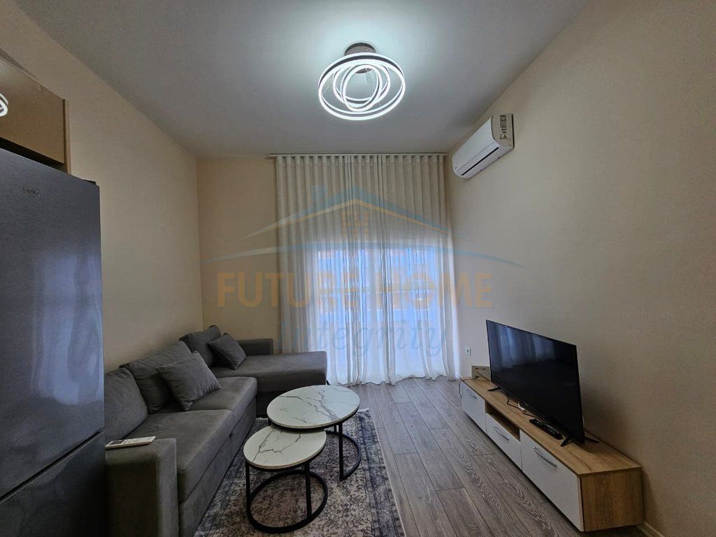 Qera, Apartament 1+1, Kompleksi Mangalem. AL72365