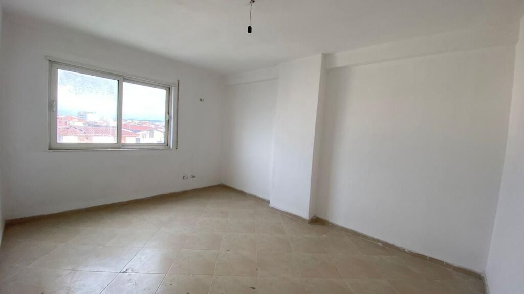 SHITET APARTAMENT 2+1+2, 107 M2 LAGJE 18 DURRES 105000 EURO