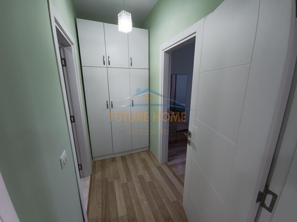 Disponojme per Qera Apartament 1+1 perballe Toptanit