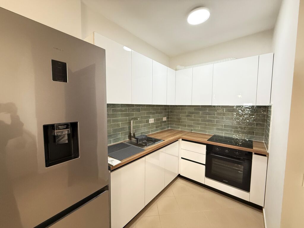 🏡 Apartment 2+1+2 with Balcony for Rent – Magnet Complex, 21 Dhjetori
