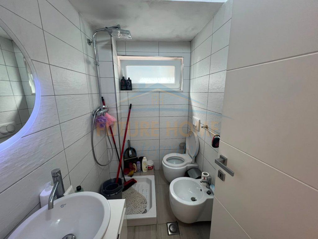 Qera, Apartament 2+1, Rruga Ferit Xhajko, Tiranë.    55,000 Lekë