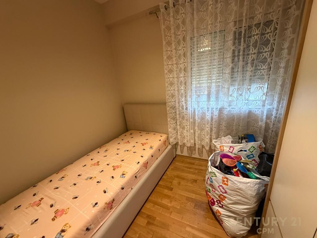 VENDIAMO APPARTAMENTO 3+1+2 COMUNE DI PARIGI! bot146241