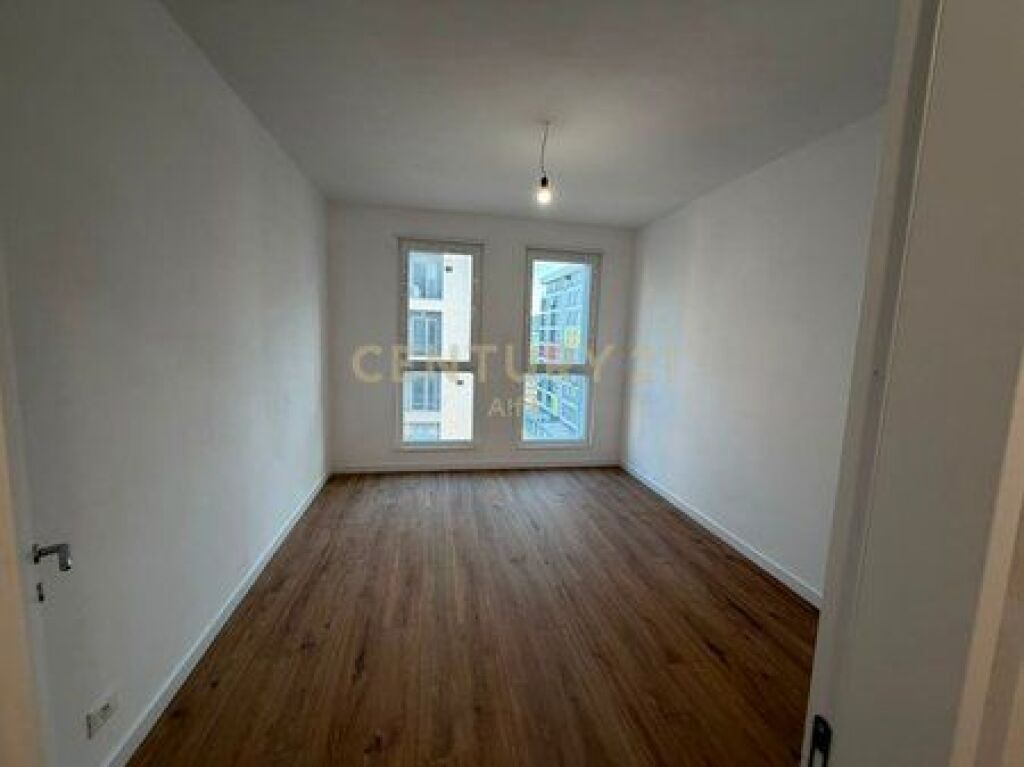 Apartament 3+1+2 me Qira në Univers City | Kati 5 | Post Parkimi + Depo | 500€/Muaj