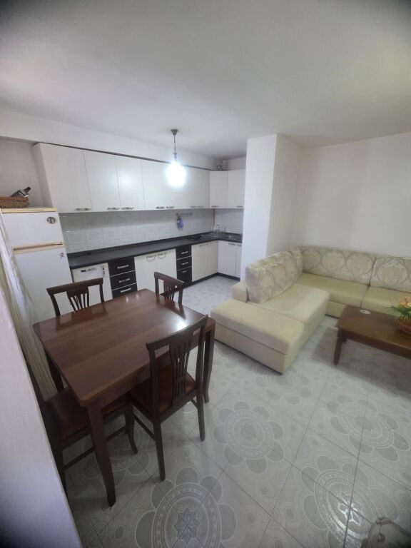 Apartament 1+1 në shitje pranë Spitalit, Durrës
