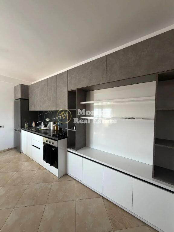 Qera | Apartament 2 + 1 | Rruga 5 Maji | 500 €/muaj