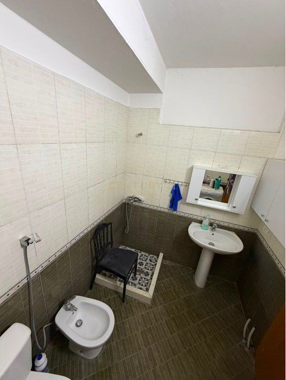 AFFITTASI APPARTAMENTO 1+1+ PARCHEGGIO A ASTIR! 550 € /Mese
