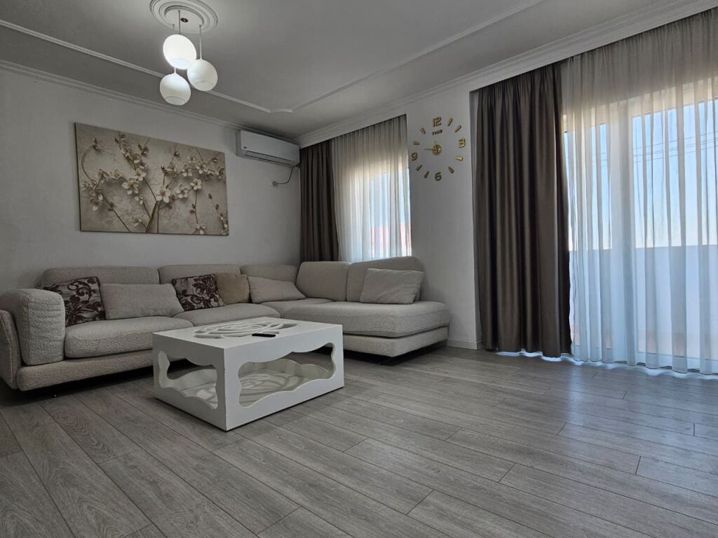 Apartment 2+1 for sale near 21st!
