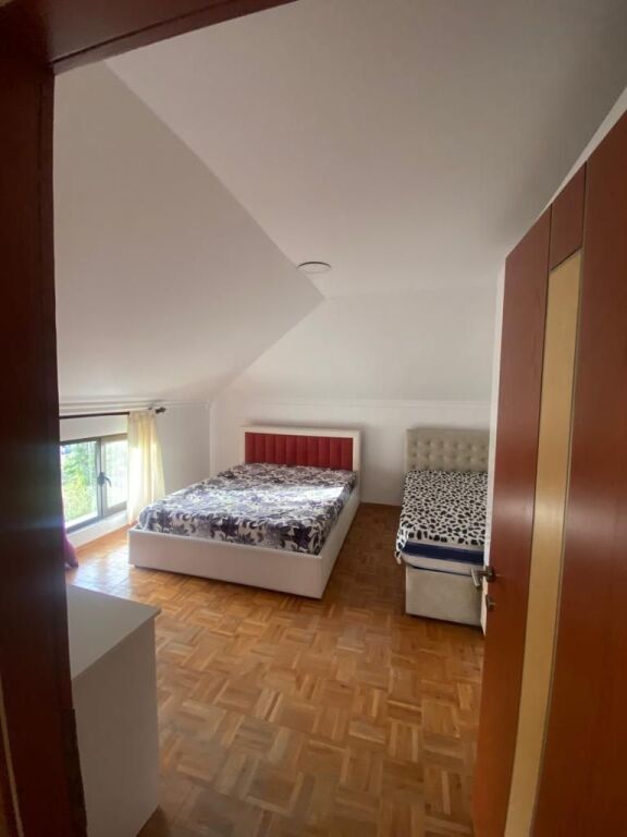 Qera | Shtëpi private 1 + 1 | Rruga Selaudin Zorba | 400 €/muaj