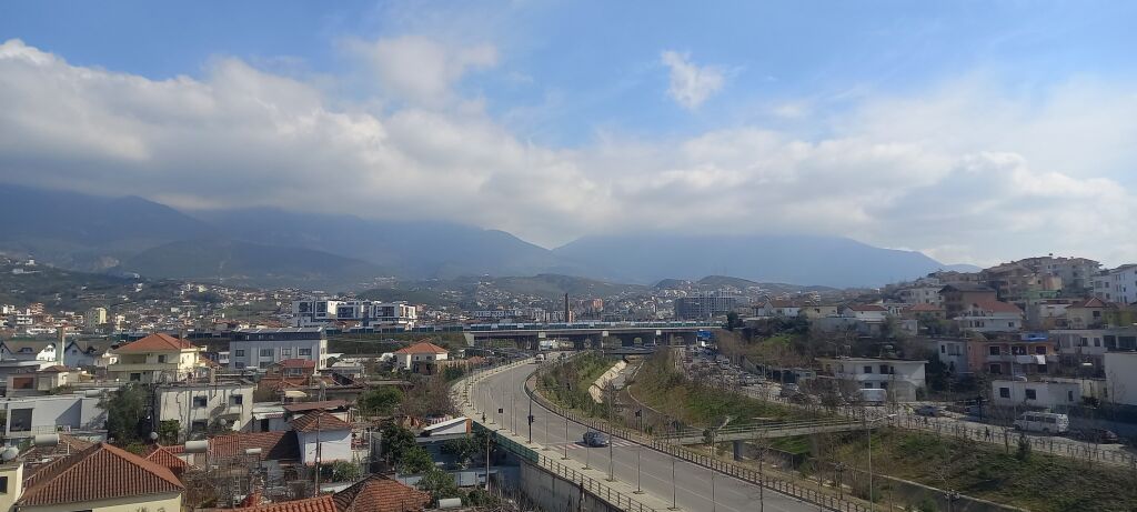 For Rent 2+1 4th Floor of a villa - Shkozes Roundabout, Tirana