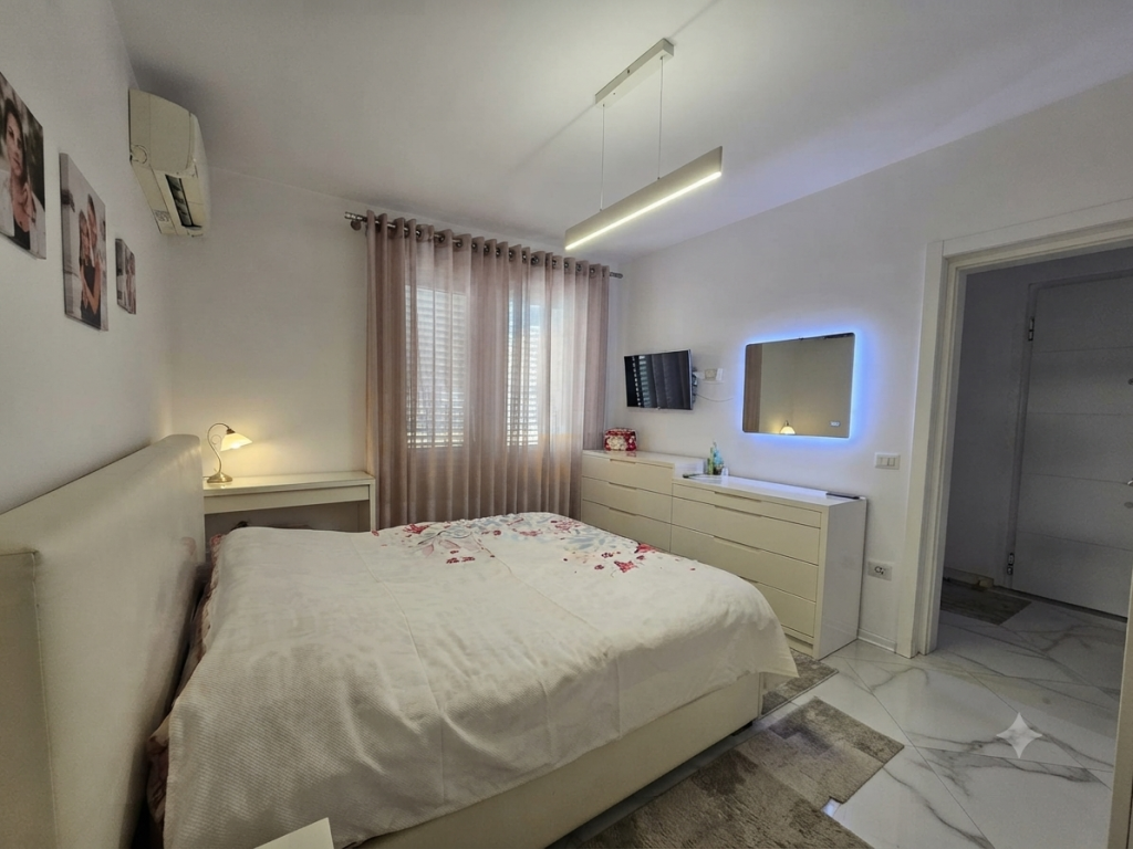Qera, Apartament 2+1, Rruga Ferit Xhajko, Tiranë.