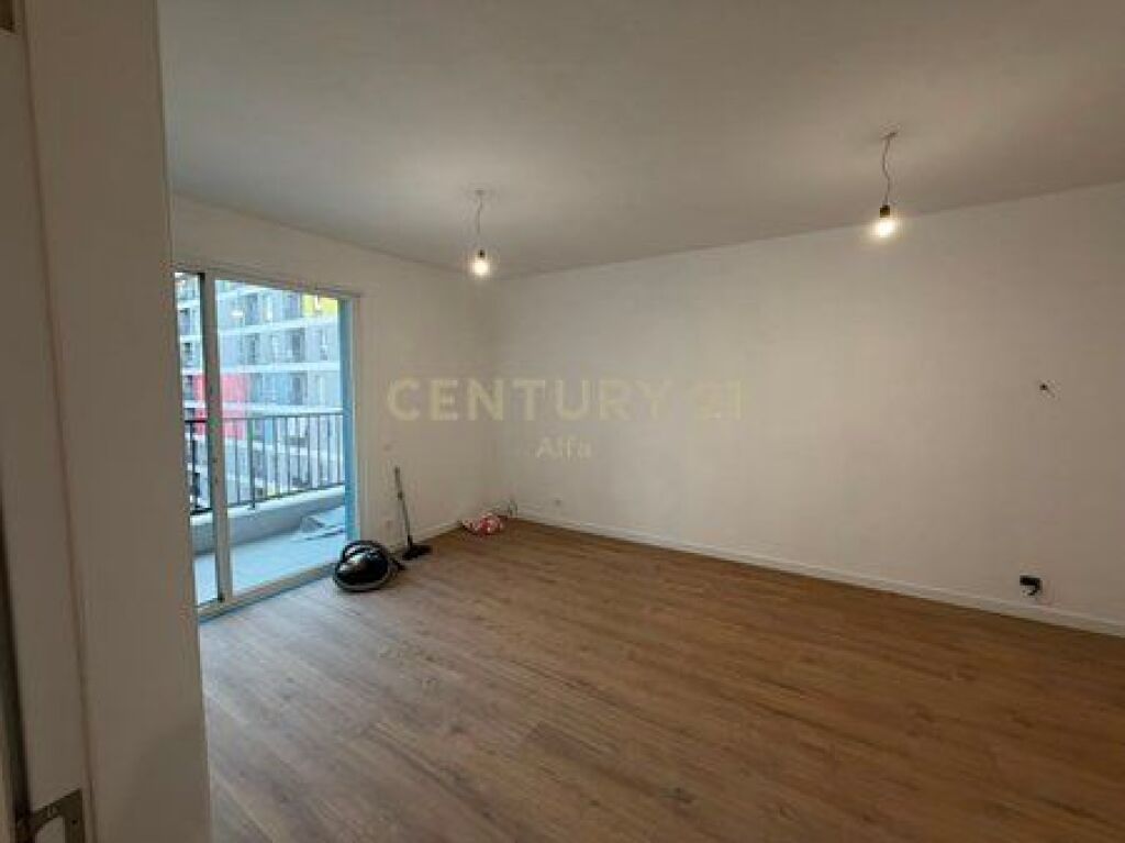Apartament 3+1+2 me Qira në Univers City | Kati 5 | Post Parkimi + Depo | 500€/Muaj