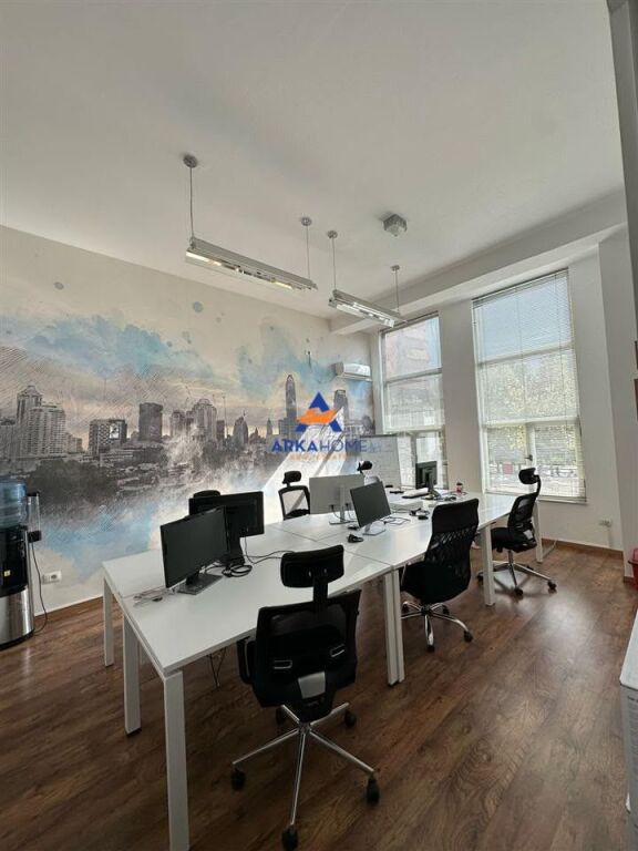 OFFICE SPACE 180M2 FOR RENT "BLLOK" PRICE UPON REQUEST