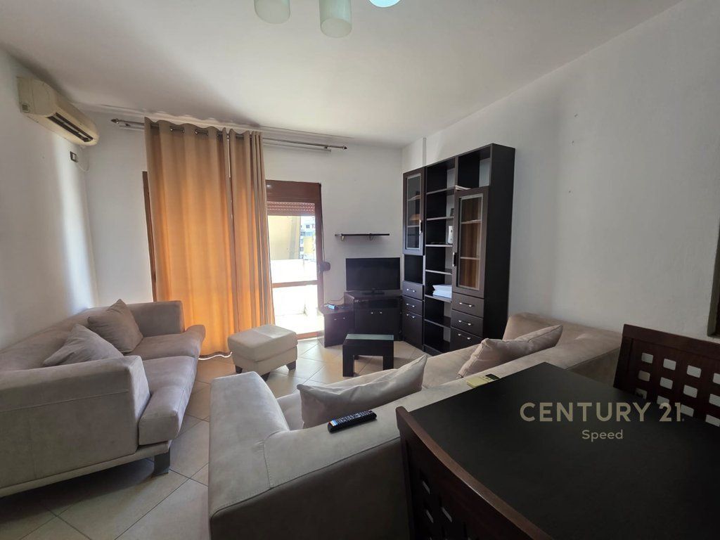 JEPET APARTAMEN 2+1+2 ME QIRA TE 21 DHJETORI!!!