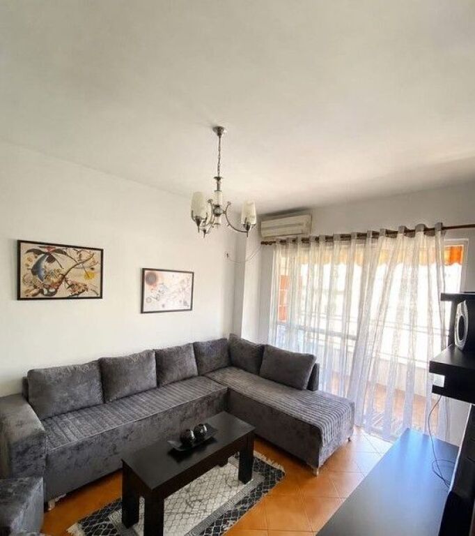 Apartment 1+1 for rent in Yzberisht!