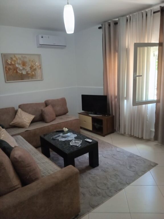 Apartament 1+1 per qera tek Oxhaku !