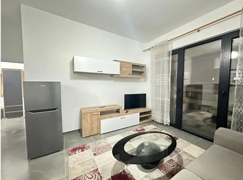 FOR RENT APARTMENT 1+1 – SQUARE 21, KAVAJËS STREET