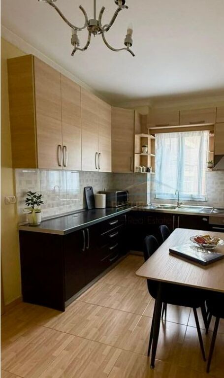 Affitto, Appartamento 2+1, Fresk, Tirana