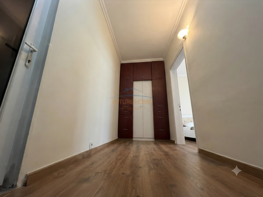 Qira, Apartament 2+1+2 Poste Parkimi, Pazari i Ri.