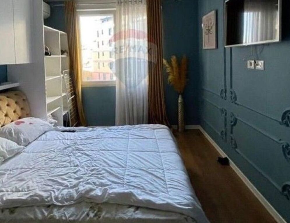 Apartament - Për Qira - Rruga e Kosovarëve, Tiranë