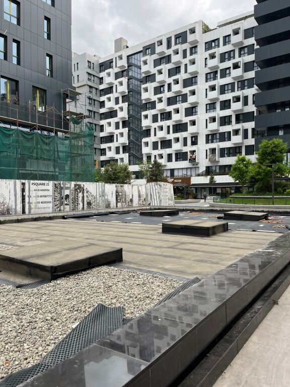 🏢 Commercial Space for Sale – Square 21 Complex🔥