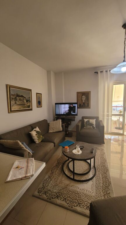 APARTAMENT 2+1