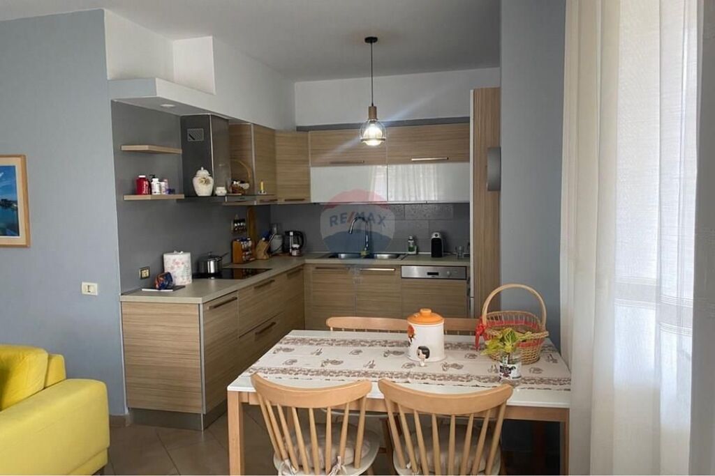 Apartment 1+1 for rent Fresku Restaurant
