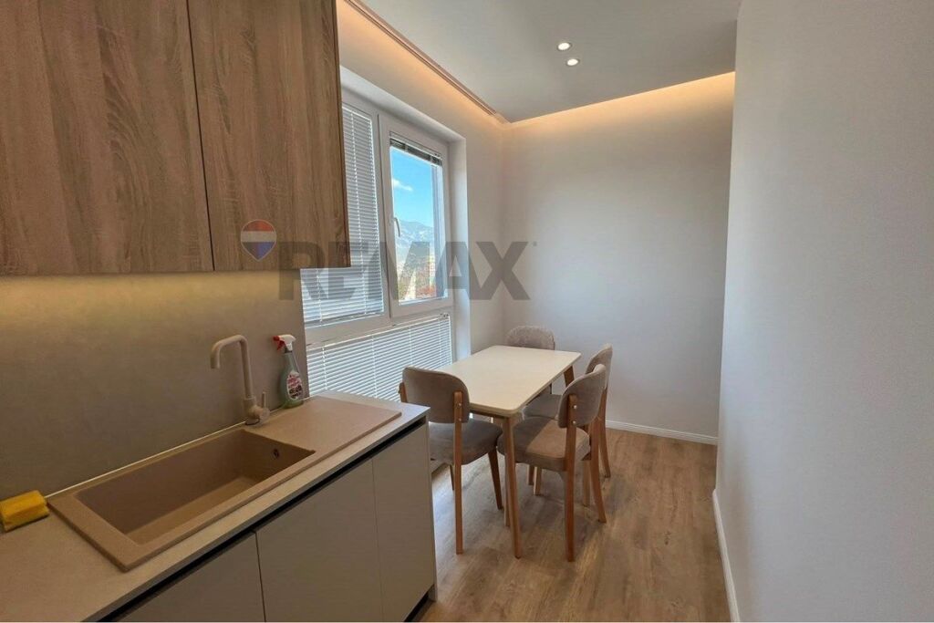 APARTAMENT 2+1 ME QERA ME PARKIM TE PERFSHRIE | 70,000 LEK | SHKOLLA E BASHKUAR