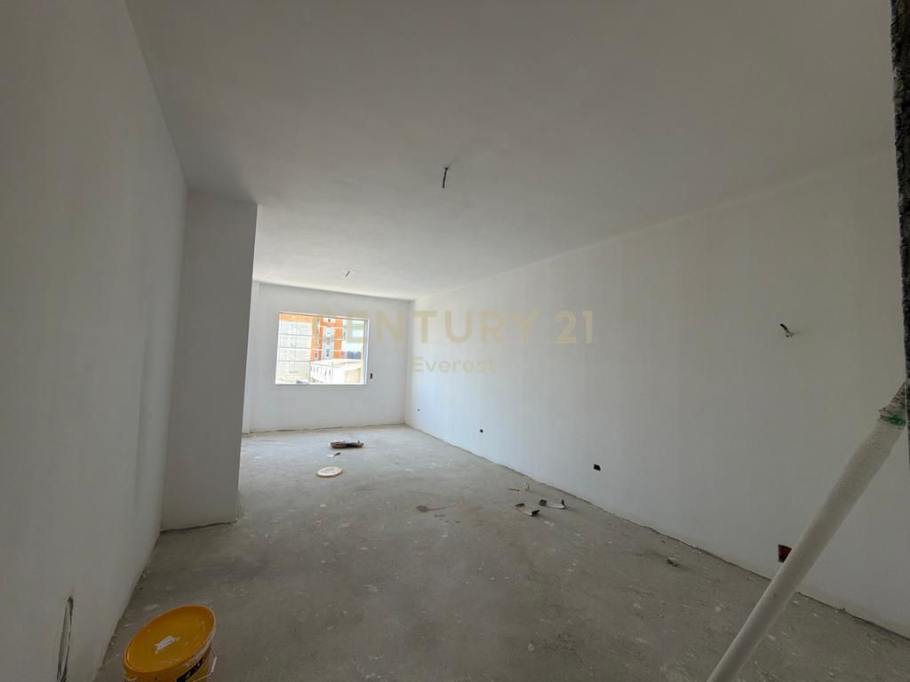 KAMEZ QENDER, SHESIM APARTAMENT 2+1+2! everest146498